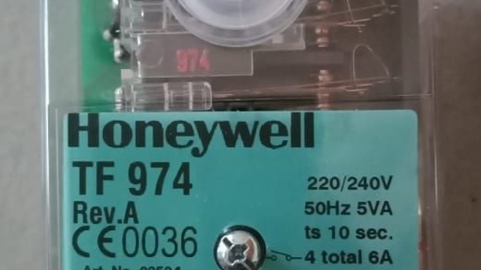 BURNER CONTROL HONEYWEL SATRONIC